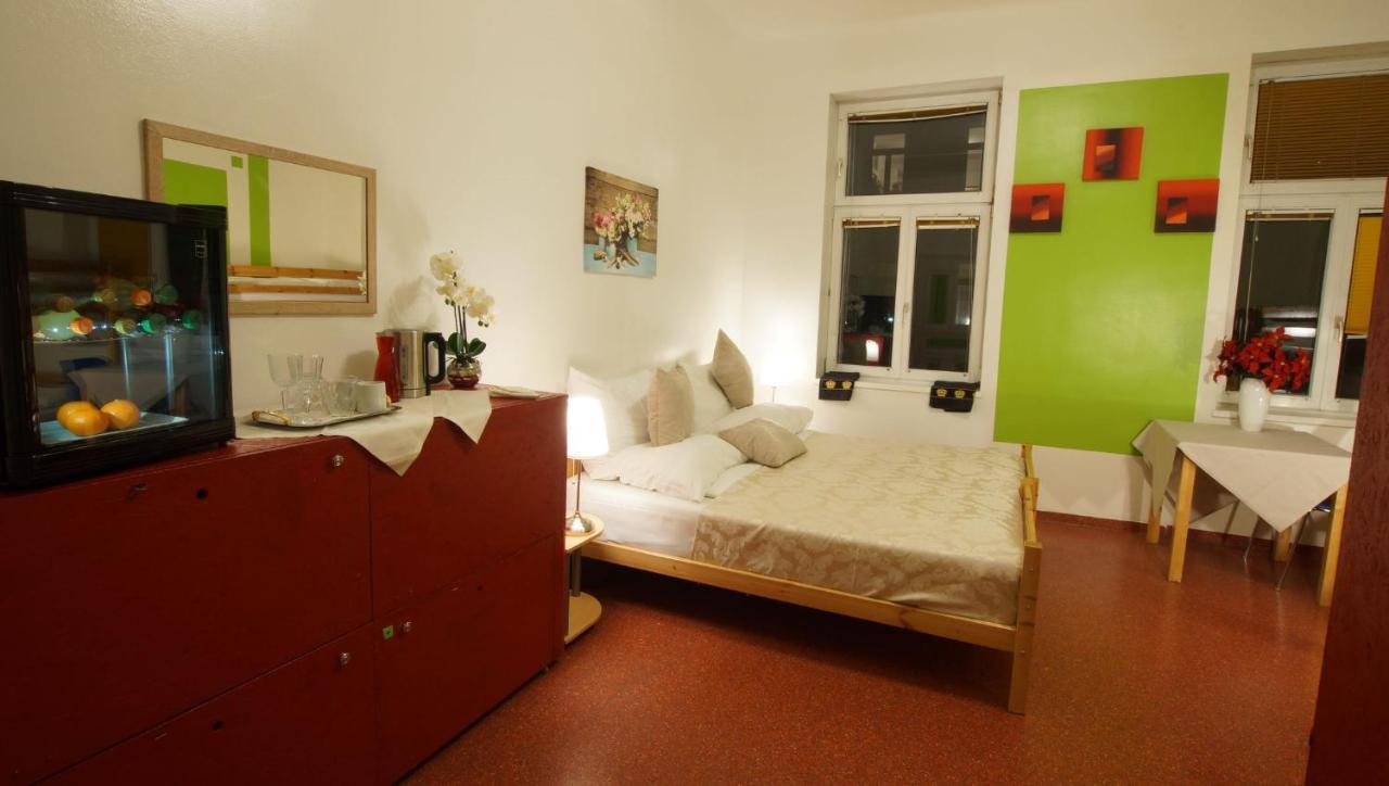 Westend City Hostel Wien Ngoại thất bức ảnh